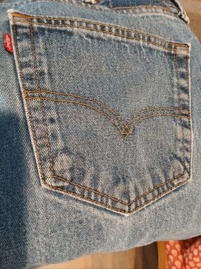 Levi's Classic Light Blue Relaxed Jeans